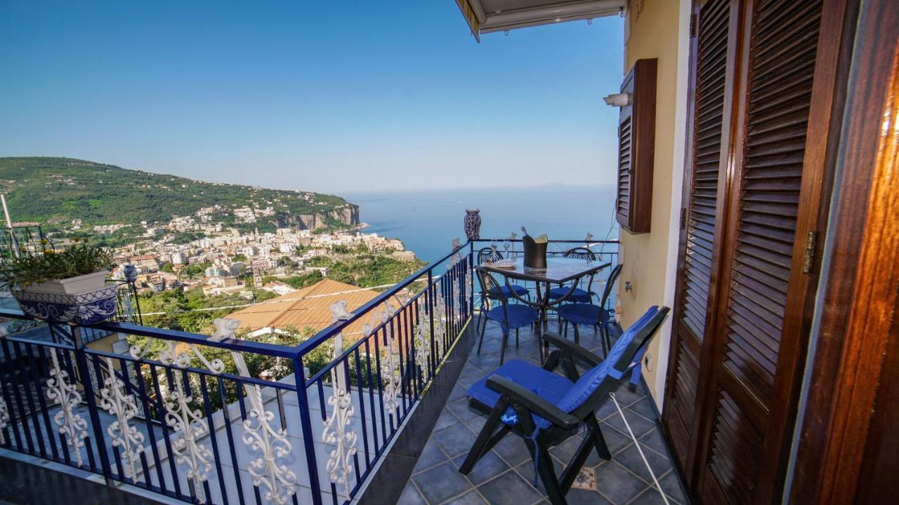 Mira Vico Apartments Vico Equense Exteriör bild